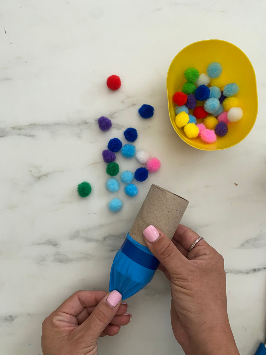 Let's play with Pom Poms! playHOORAY!