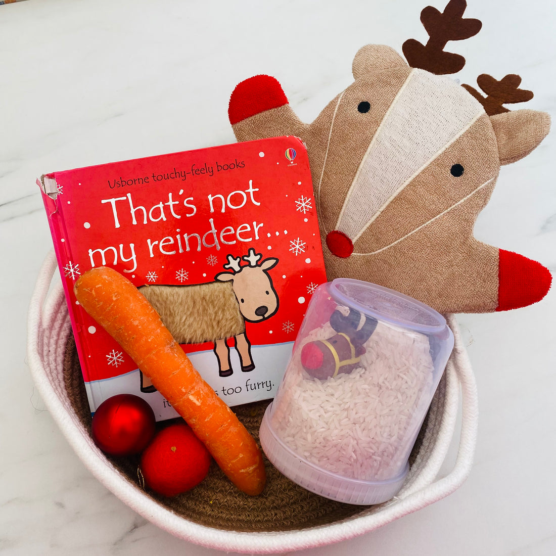 Reindeer treasure basket